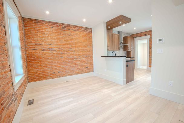 For Lease - 6 Almond Street, St. Catharines, Ontario - Photo 1