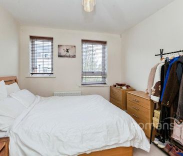 2 bedroom flat to rent - Photo 6