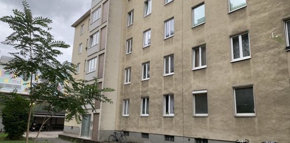 Unbefristete 3-Zimmer-Wohnung mit Balkon! - Foto 2