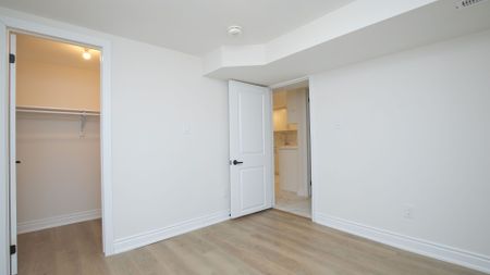 For Lease - 2 Betteridge Lane, Toronto, Ontario - Photo 4