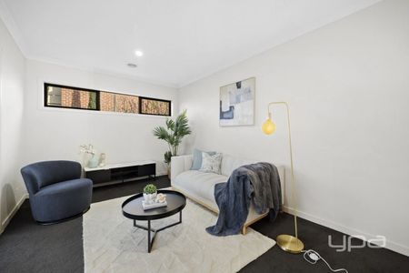 “East-Facing Luxury Home with Park & Coastal Views” - Photo 3