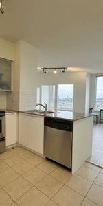 1Bed 1Bath + Den Sub-Penthouse with Stunning View - Photo 4