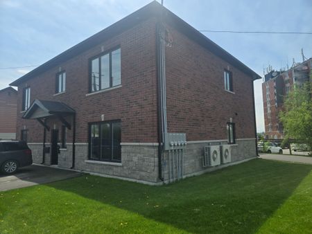 For Lease - 15 Bay Street Unit# 1, Quinte West, Ontario - Photo 2