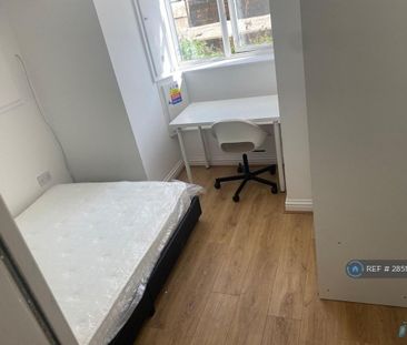 1 bedroom in a house share to rent - Photo 5