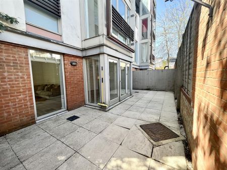 3 Bedroom House To Let - Photo 3