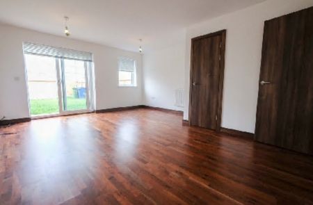 4 bedroom property to rent - Photo 2