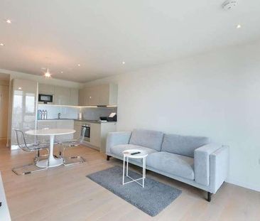 Gabriel Walk, Elephant And Castle, SE1 - Photo 3