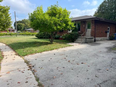 For Lease - 7 Golfview Road, Guelph, Ontario - Photo 3