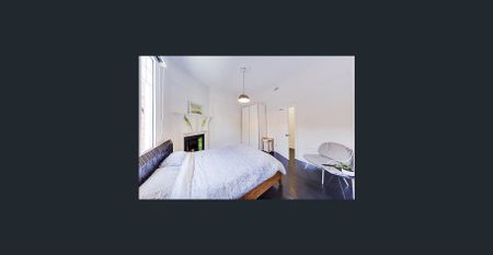 URBAN CHIC - Photo 3