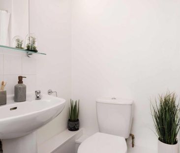 1 bedroom private hall to rent - Photo 1
