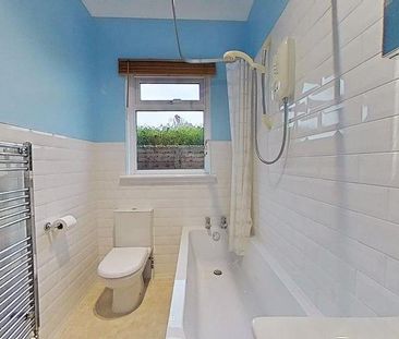 2 bedroom bungalow to rent - Photo 1