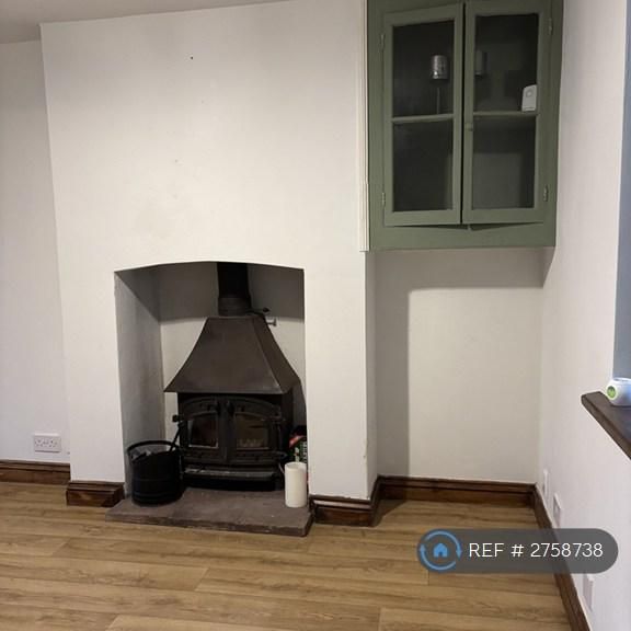 2 bedroom semi-detached house to rent - Photo 1