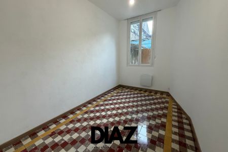 À LOUER APPARTEMENT T4 85,67 M2 NÎMES - Photo 4