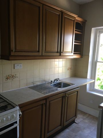 2 Bed Flat, Royal York Villas, BS8 - Photo 5
