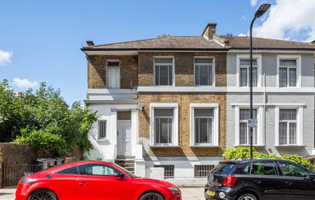 🏡 Modern Flat with Balcony in London Fields 🏡 Room 2 - Photo 4