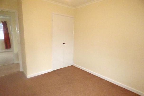 2 bedroom bungalow to rent - Photo 1