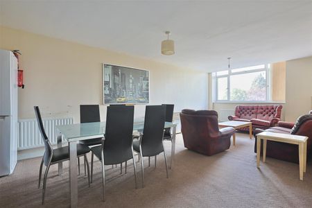 6 bedroom Student Maisonette to rent in Benton Road, High Heaton, Newcastle Upon Tyne, Ne7 7dx - Photo 4