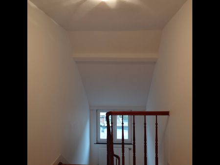 Woning met 4 slaapkamers en tuin in het centrum van Ieper - Photo 2