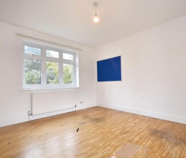 4 bedroom detached house to rent - Photo 4