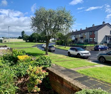 32 Donegore Drive, Antrim, BT41 1EB - Photo 6