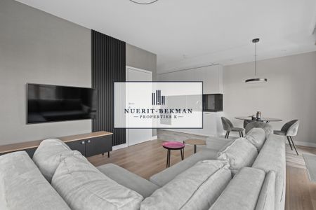 Warszawa, Grzybowska - Photo 5