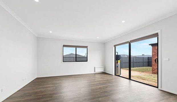 Ready To Move In! - Photo 1