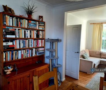 3 bedroom terraced house to rent - Photo 4