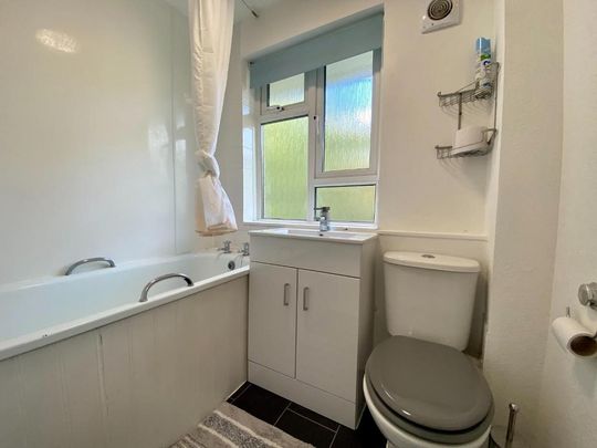 3 bedroom apartment to rent - Photo 1