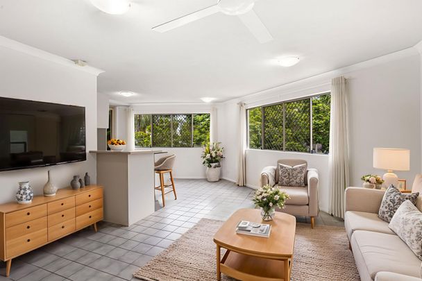 Freshly Updated Apartment with Leafy Views in Newstead - Photo 1