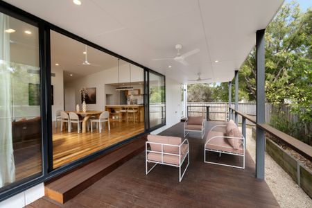 Beachside Simplicity in the Heart of Tootgarook- Unfurnished! - Photo 3
