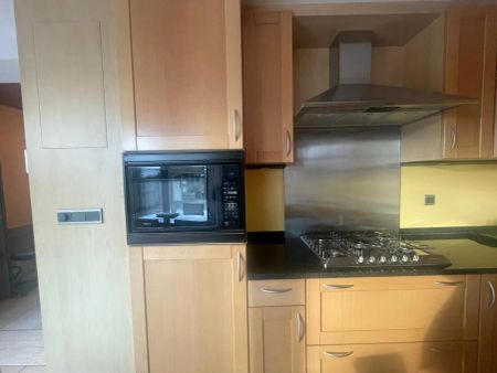 Gezellig woning met 3 slaapkamers en tuin met tuinberging gelegen te Geel! - Photo 4