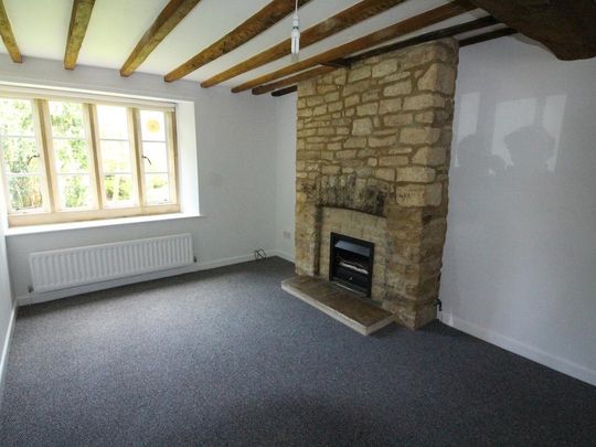 2 bedroom terraced house to rent - Photo 1