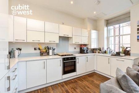 2 bedroom apartment to rent - Photo 4