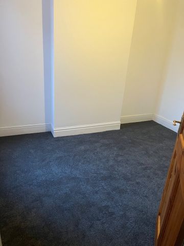 3 Bed Terraced House, Beakes Road, B67 - Photo 3