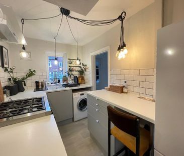 3 bedroom terraced house to rent - Photo 3