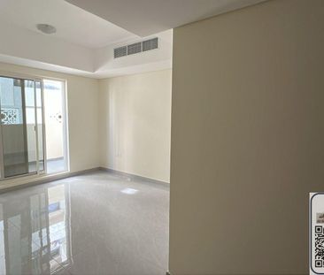 Spacious 3 BR Penthouse in Al Rawda 2 - Unfurnished - Photo 4