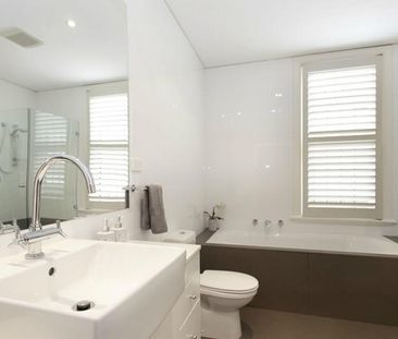 74 Hayberry Street CROWS NEST NSW 2065 - Photo 6