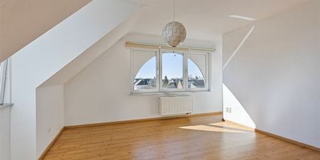 Appartement te huur in Tessenderlo voor € 1.000 met 3 slaapkamers - Photo 2