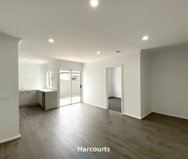 Stylish Home in Cloverton Estate: Modern Amenities and Prime Location - Photo 3