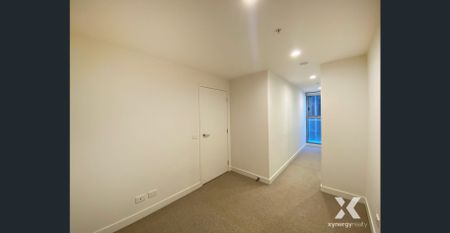 Spacious Unfurnished Apartment in the Heart of Melbourne CBD - Photo 5