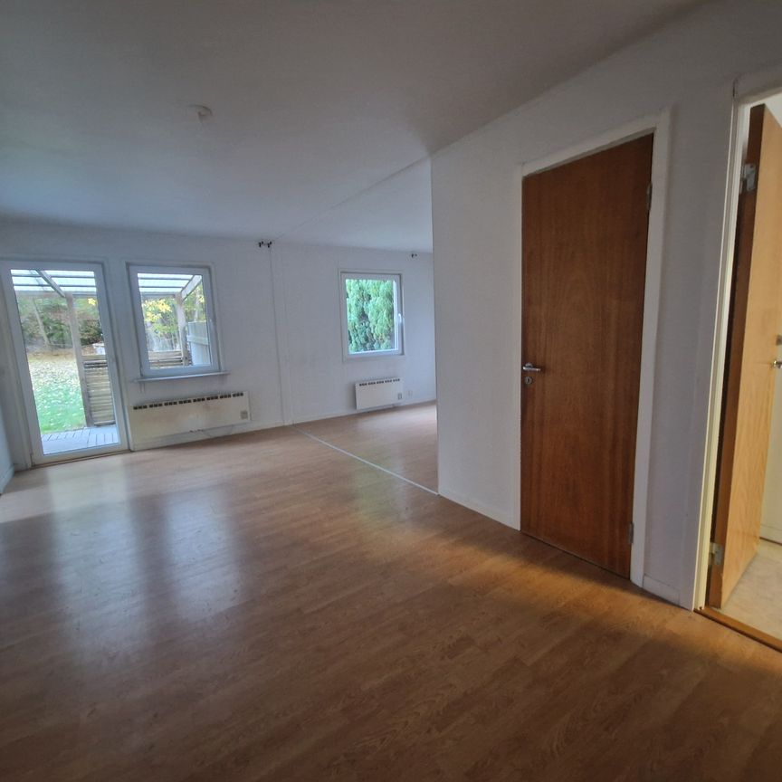 Elevhemsvägen, Ronneby - Photo 1