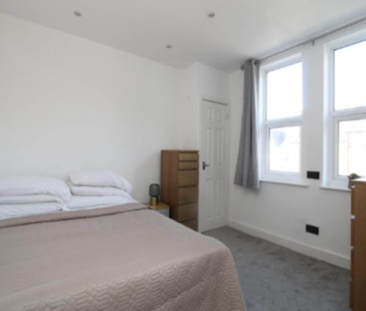De Lacy Mount (Room 1), Kirkstall, Leeds - Photo 6