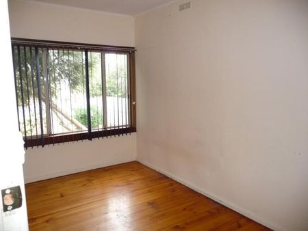 10 Hill St, Elizabeth South SA 5112 - House For Rent | Domain - Photo 4