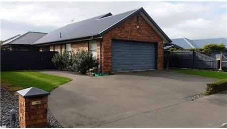 Welcome to Hei Hei!! - Photo 2