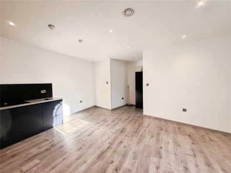 1 bedroom flat to rent - Photo 2