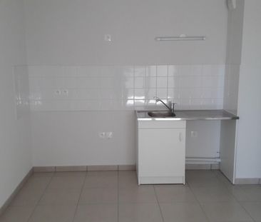 location Appartement T3 DE 58.5m² À BORDEAUX - Photo 1