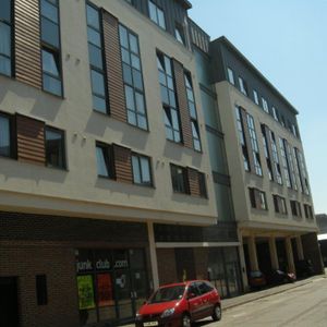 Studio to rent - Photo 2