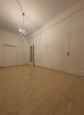 Wohnen in Graz: Charmante Wohnung mit Balkon und getrennter Küche! - Foto 1