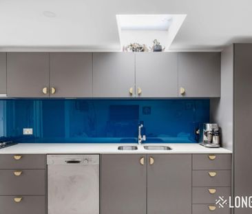 Inner-City Living with Character and Modern Comfort - Photo 5