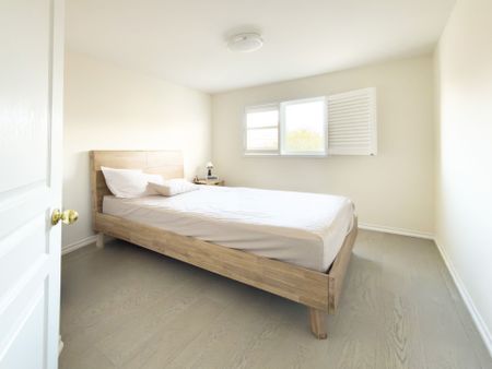 For Lease - 48 Warren Bradley Street, Markham, Ontario - Photo 5